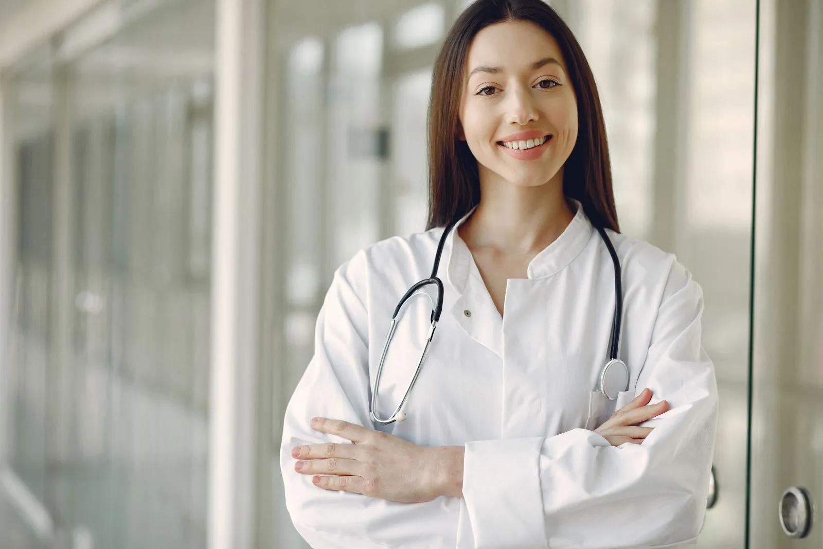 Dr. Ananya Mehta, consultant dermatologist in Baner, Pune